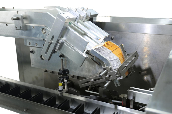 Hochgeschwindigkeitskästchen, das ununterbrochene automatische vertikale Verpackenkartonierungsmaschine verpackt