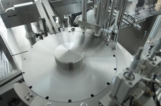 PLC-gesteuerte Vorgefüllte Spritze-Füllmaschine für automatischen Betrieb