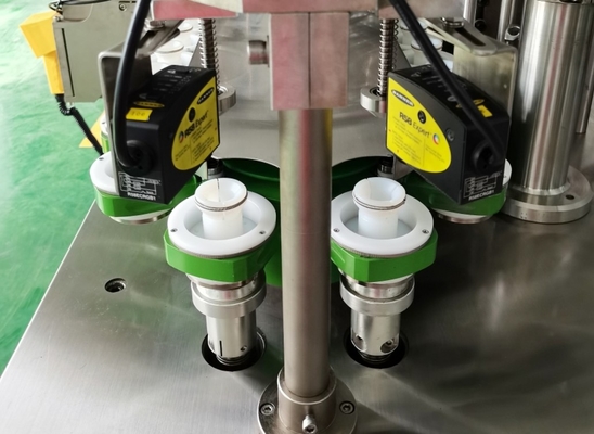 Automatische, preisgünstige, mit Laminat versehene Rohrmaschine/Zahnpasta-Rohrfüllmaschine/Kosmetikcreme-Rohrfüllmaschine