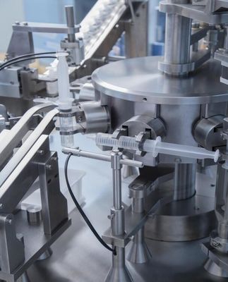 Automatische aseptische Einwegflüssige Medizin Plastikvorgefüllte Spritze Pfs-Füllmaschine