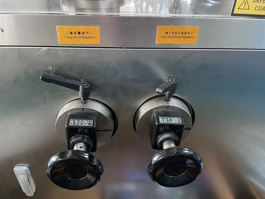 Füll- und Dichtmaschine mit Touchscreen-Soft Tube mit automatischem Rohrzufuhrsystem