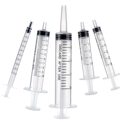 Automatische 3ml 5ml 10ml vorgefüllte normale Salzlösung Spülspritzenfüllmaschine