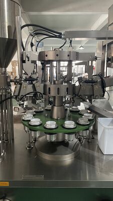 Automatische Hochgeschwindigkeitslaminierte Zahnpasta-Rohrfüll- und Dichtmaschine